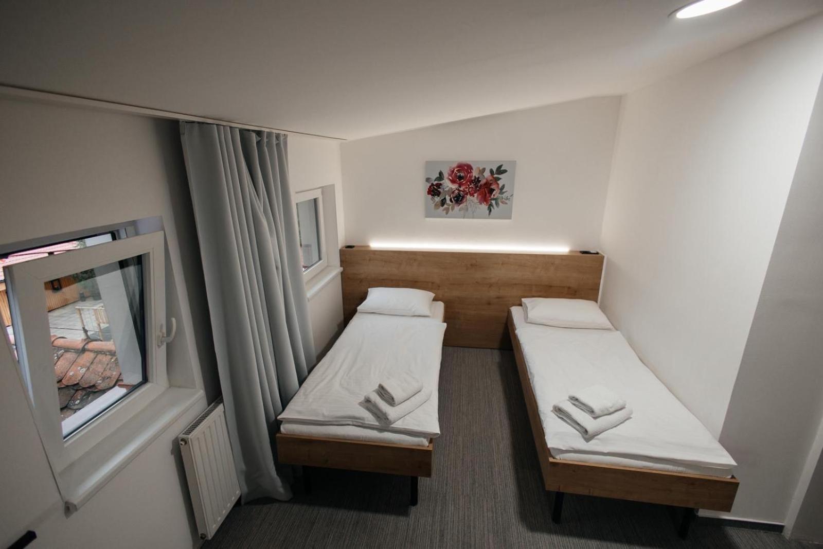 Golden Golem Hotel & Spa Прага Екстер'єр фото