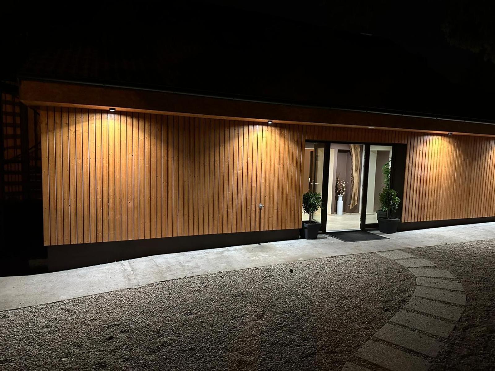 Golden Golem Hotel & Spa Прага Екстер'єр фото