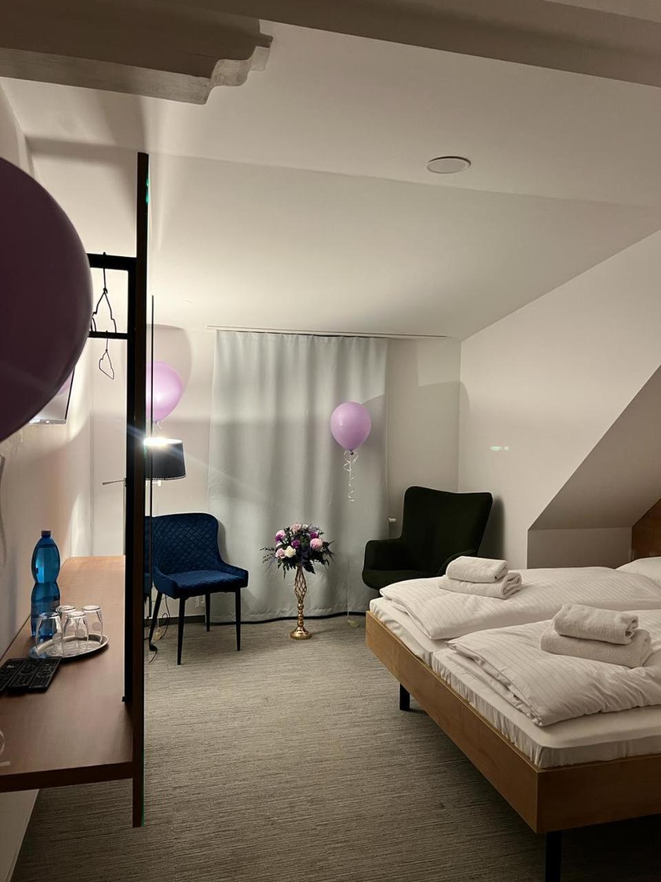 Golden Golem Hotel & Spa Прага Екстер'єр фото